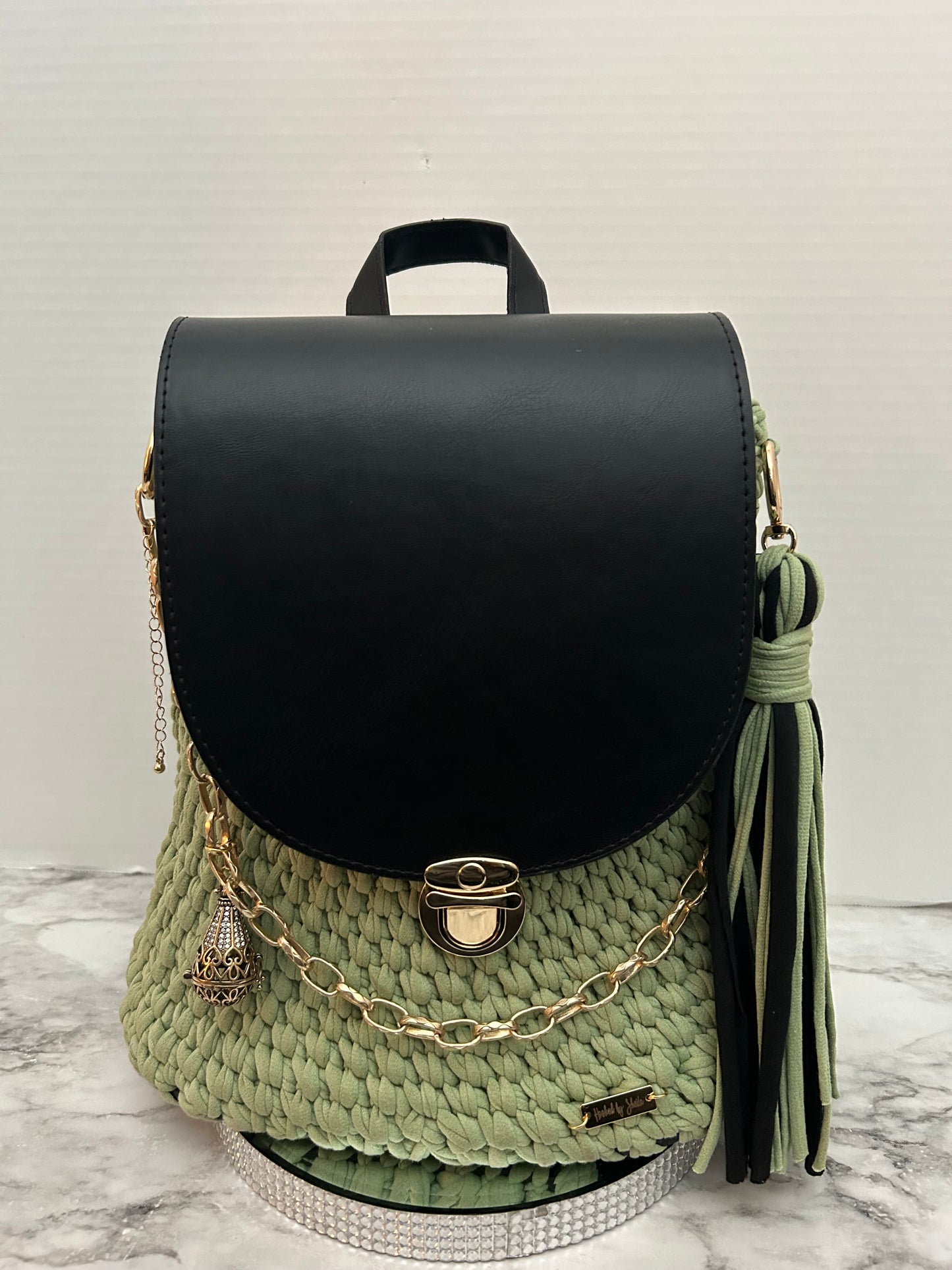 Crochet handbag
